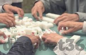 炸金花赢红包的微信群-炸金花赢红包的微信群，娱乐与风险并存